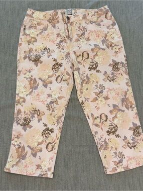 OSO Casuals. Pink Floral Cropped Women’s Jeans with Beige & Brown Floral Print